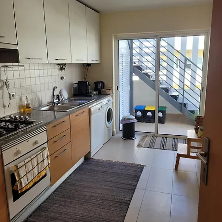 A Cabaninha - T2 Apartment